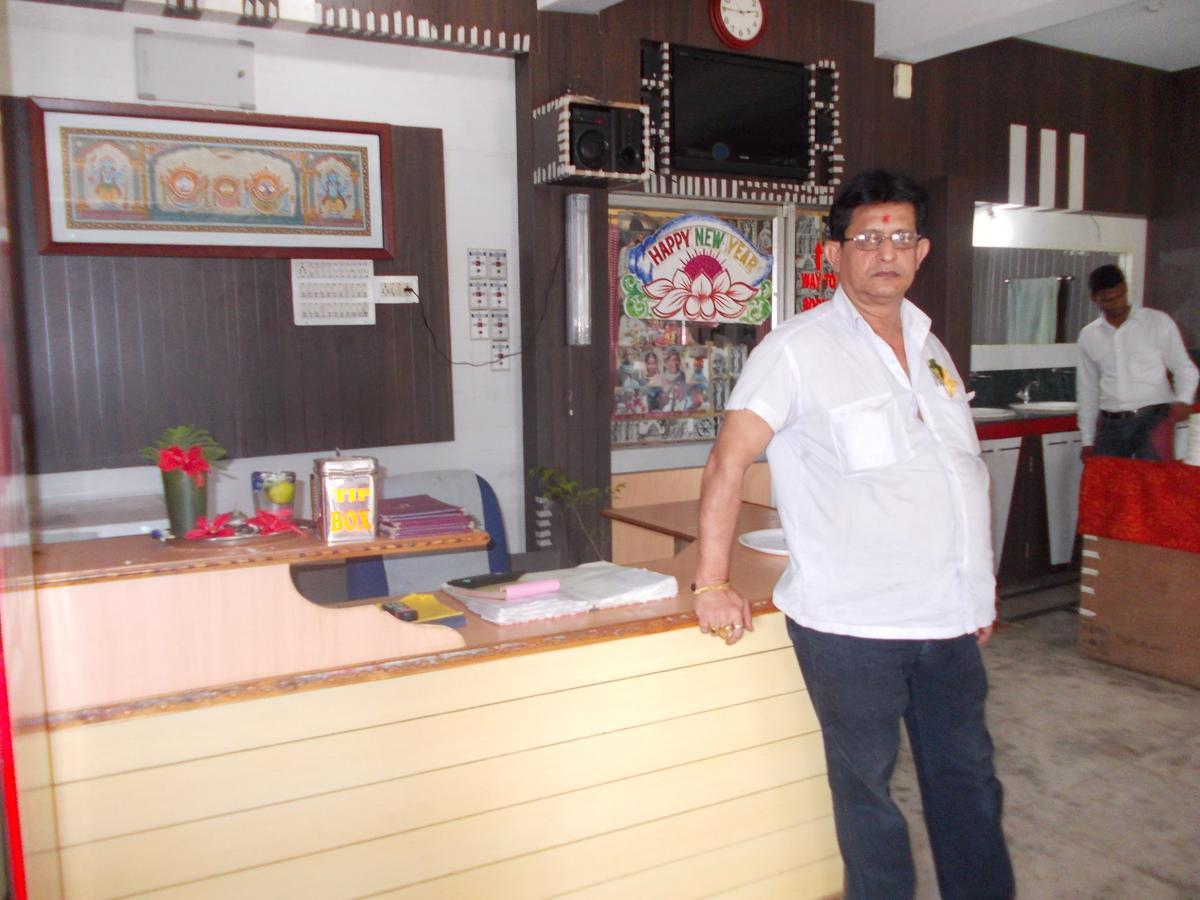 Hotel Sun Plaza-Near Konark Sun Temple- Couple Friendly-Best Choice Of Travellers Екстериор снимка